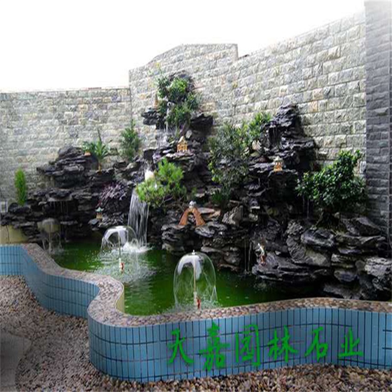 栾川小庭院水景设计